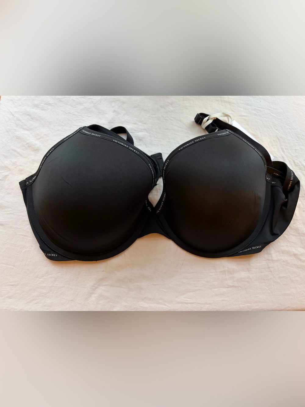 Victoria's Secret T-Shirt Push Up Bra Black 40D Adjustable Straps Full Coverage